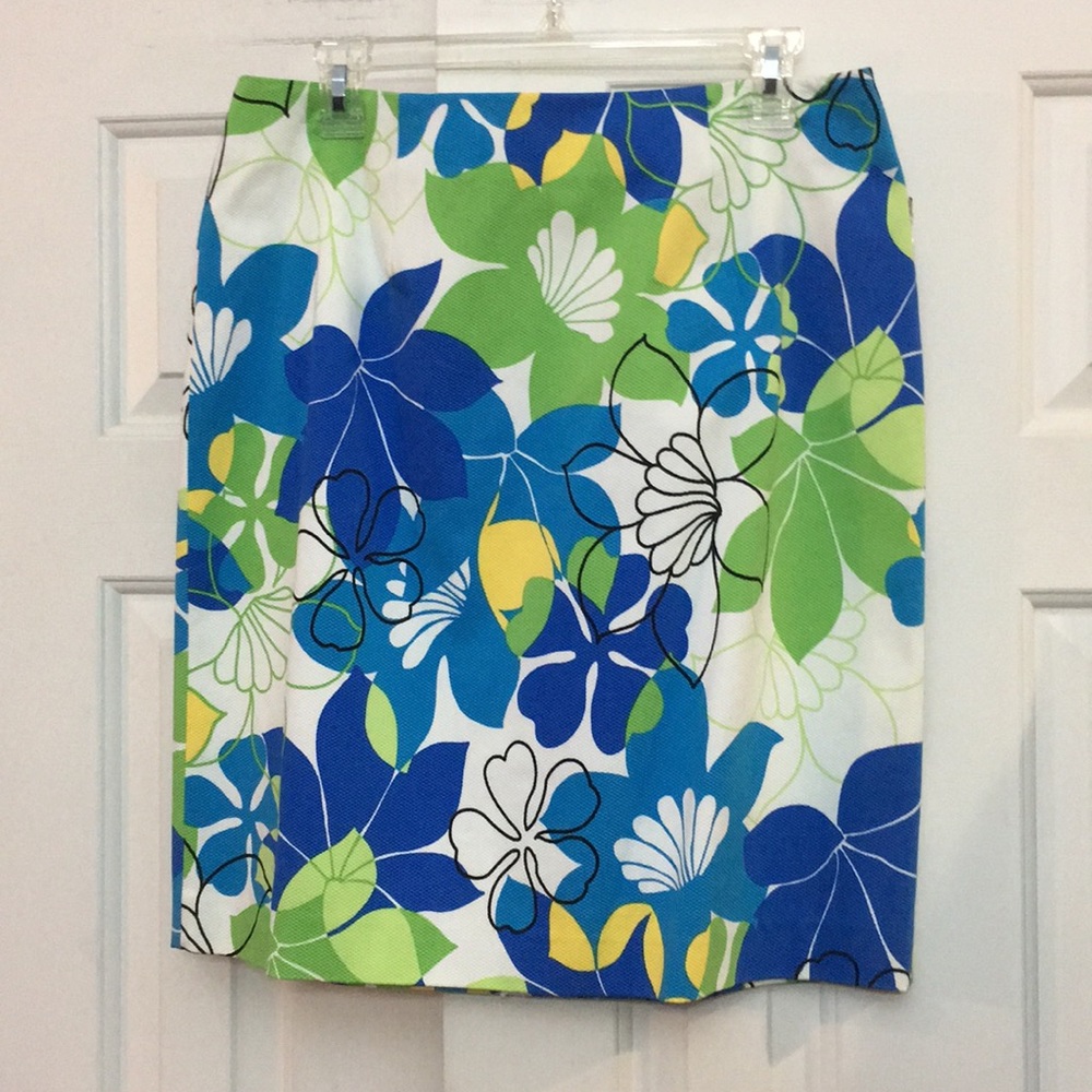 NWT$88 Supercute Essentials G size 12